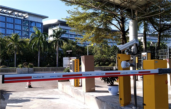 德亞工業(yè)級(jí)高速道閘