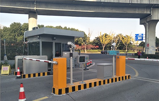 德亞無(wú)人值守停車(chē)系統(tǒng)