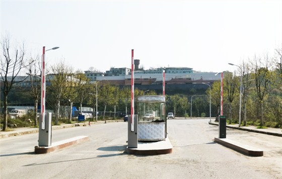 校園行車管理系統(tǒng)