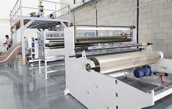  熔噴生產(chǎn)線