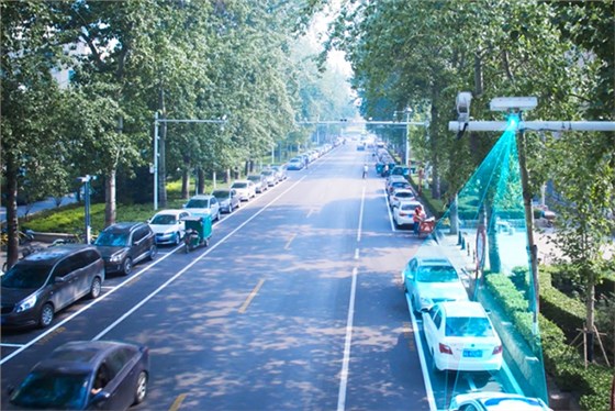 德亞路內(nèi)停車