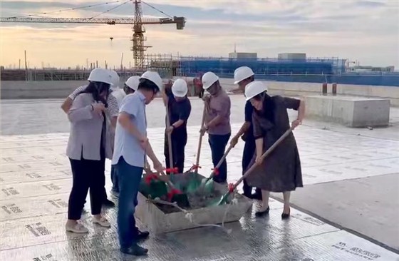 德亞總部封頂儀式