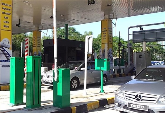 德亞欄桿機(jī)