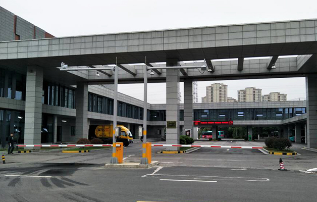 德亞工業(yè)級道閘