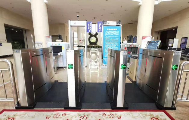 德亞工業(yè)級人行通道