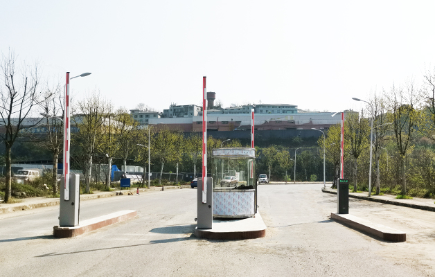 校園行車管理系統(tǒng)