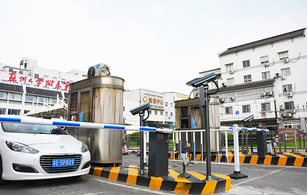 德亞智慧醫(yī)院停車(chē)場(chǎng)系統(tǒng)