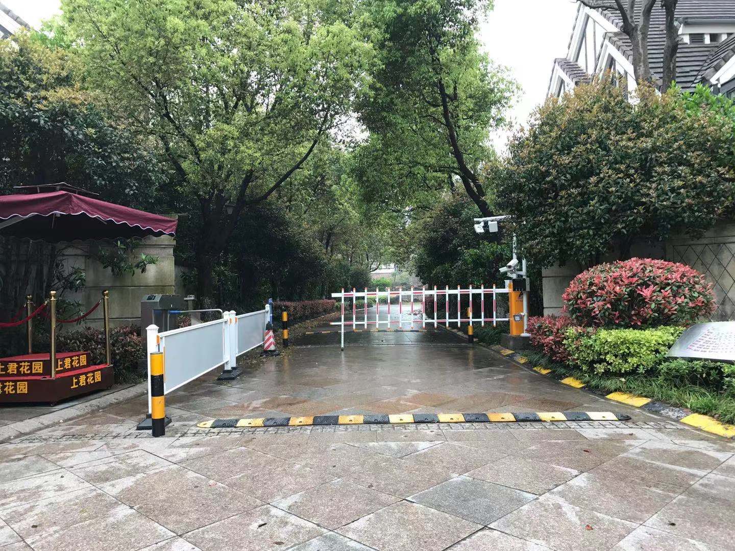 上君花園德亞電動道閘